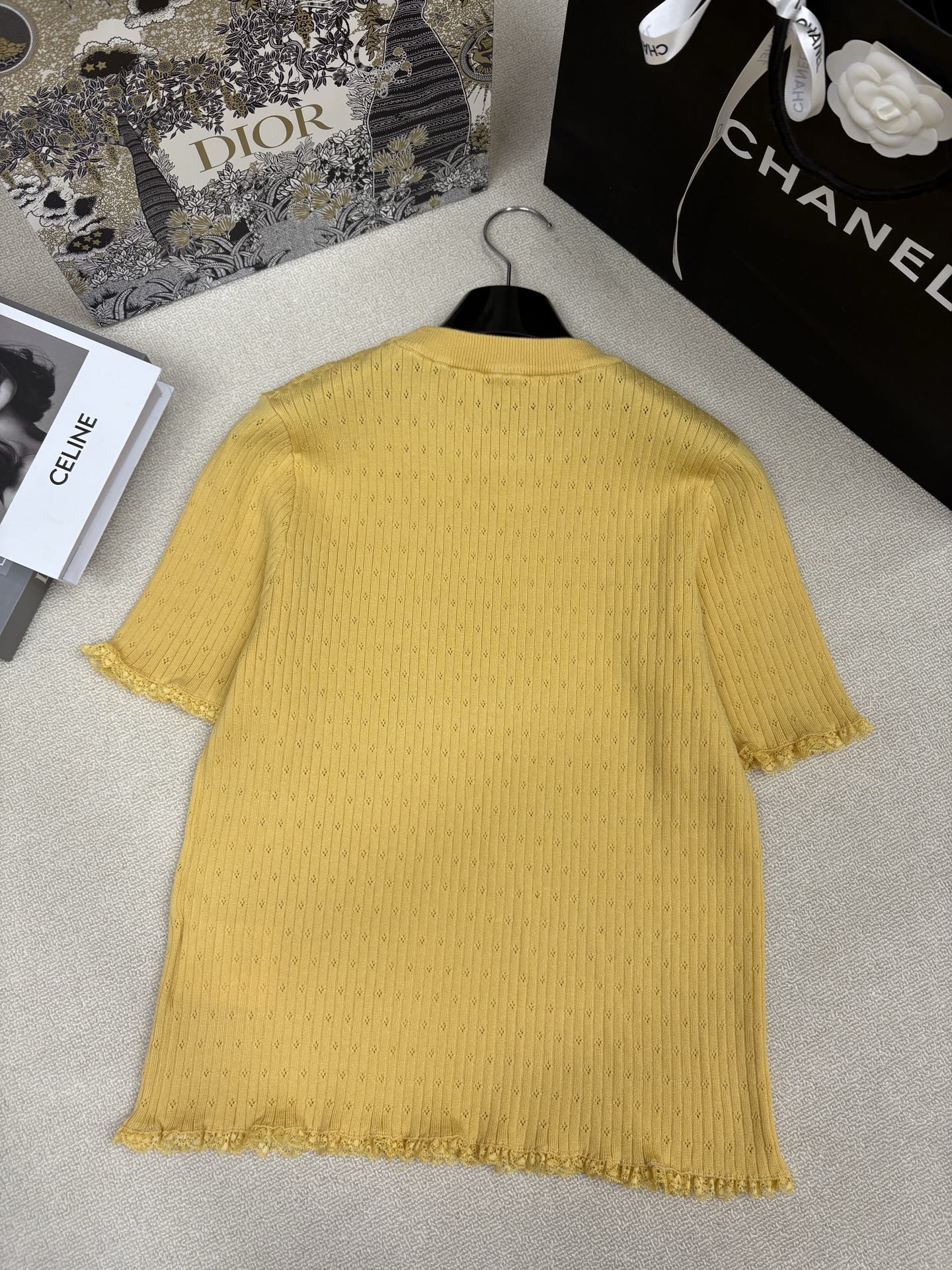 Women's short sleeves
